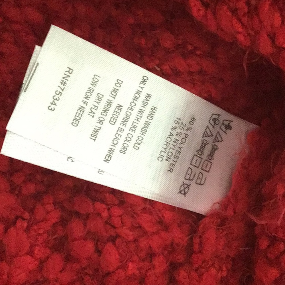 Yes Lola Sweater - Picture 5 of 13